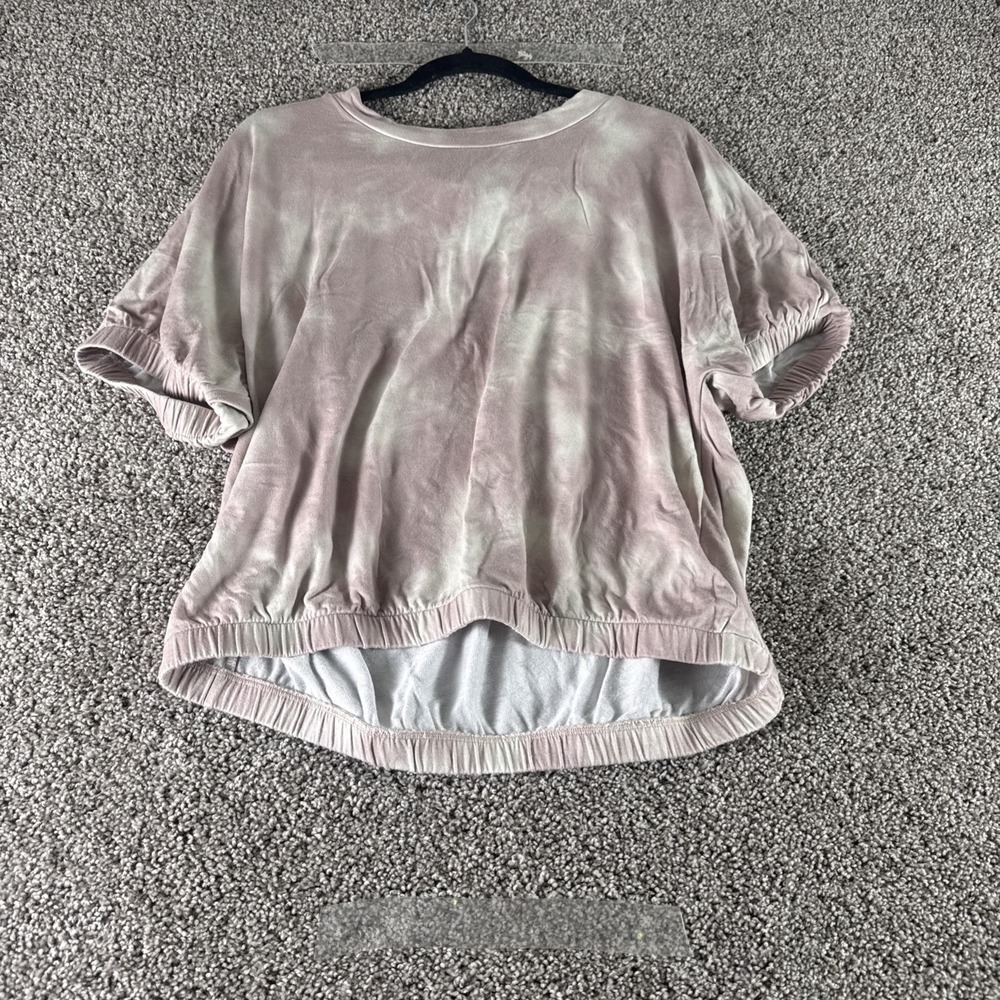 Round Neck Short Sleeve Top From Express W/ Elastic Bottom Size Large W/ Shorts